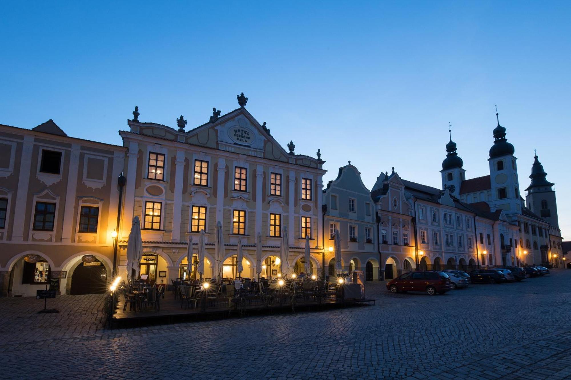 Hotel U Cerneho Orla Telč Exterior foto